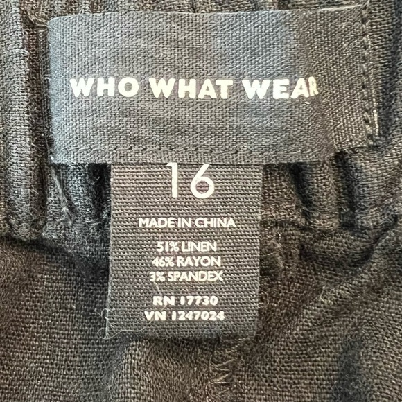 Who What Wear Black Linen Blend Pull On Ankle Pants
Size 16 - Picture 6 of 6